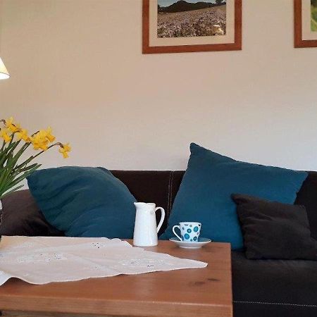 Quiet Holiday Home With Terrace Korbach Εξωτερικό φωτογραφία
