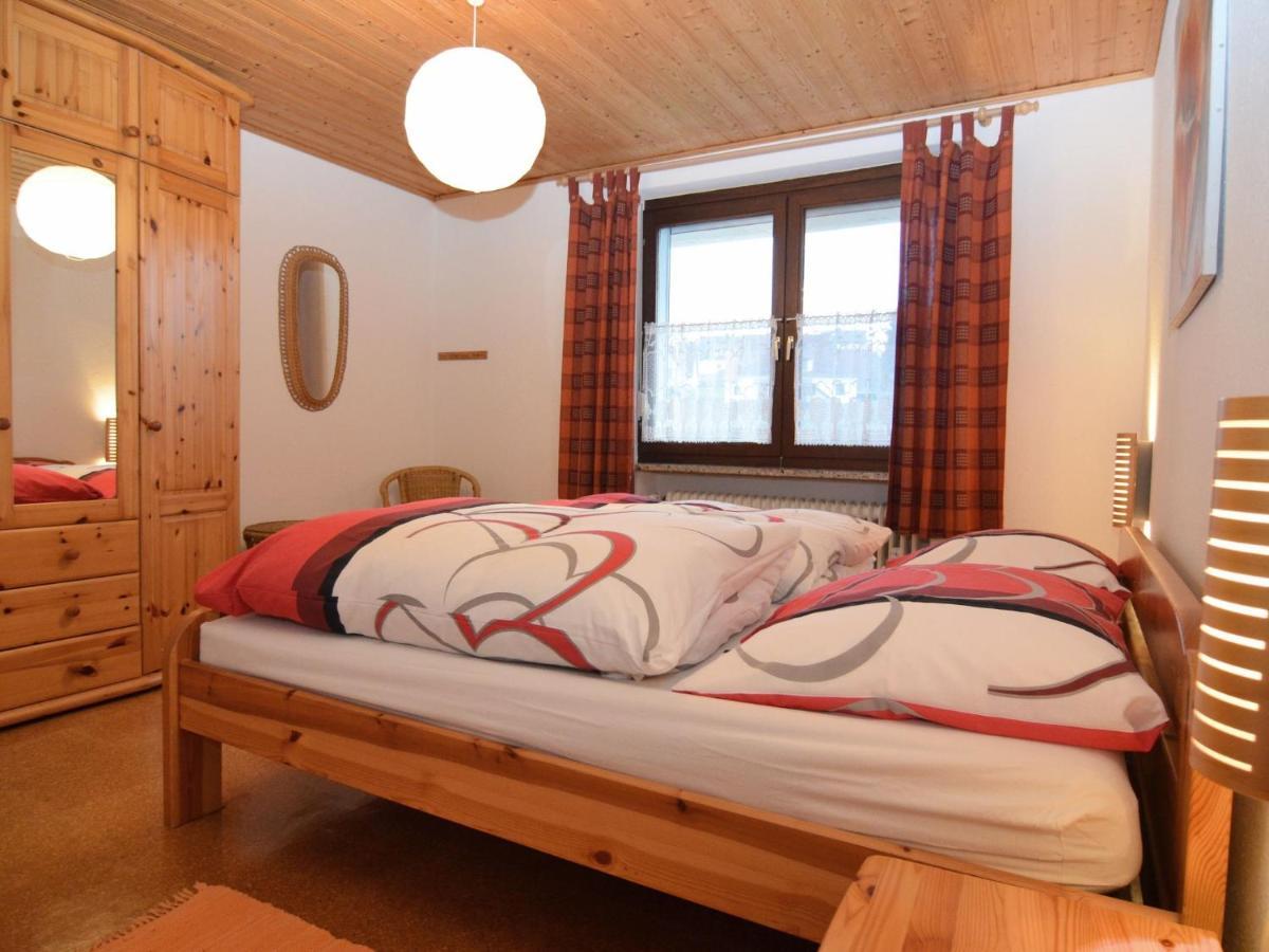 Quiet Holiday Home With Terrace Korbach Εξωτερικό φωτογραφία