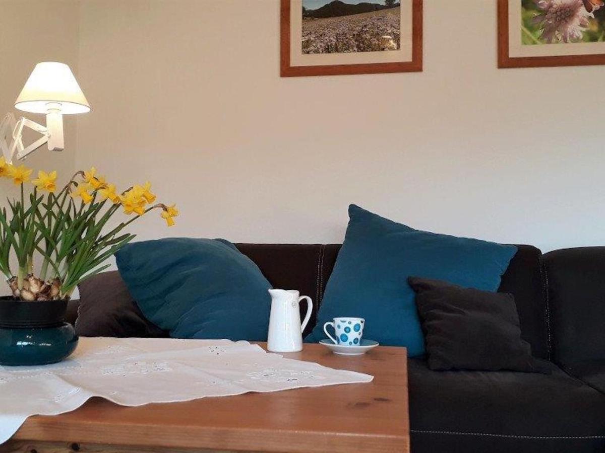 Quiet Holiday Home With Terrace Korbach Εξωτερικό φωτογραφία